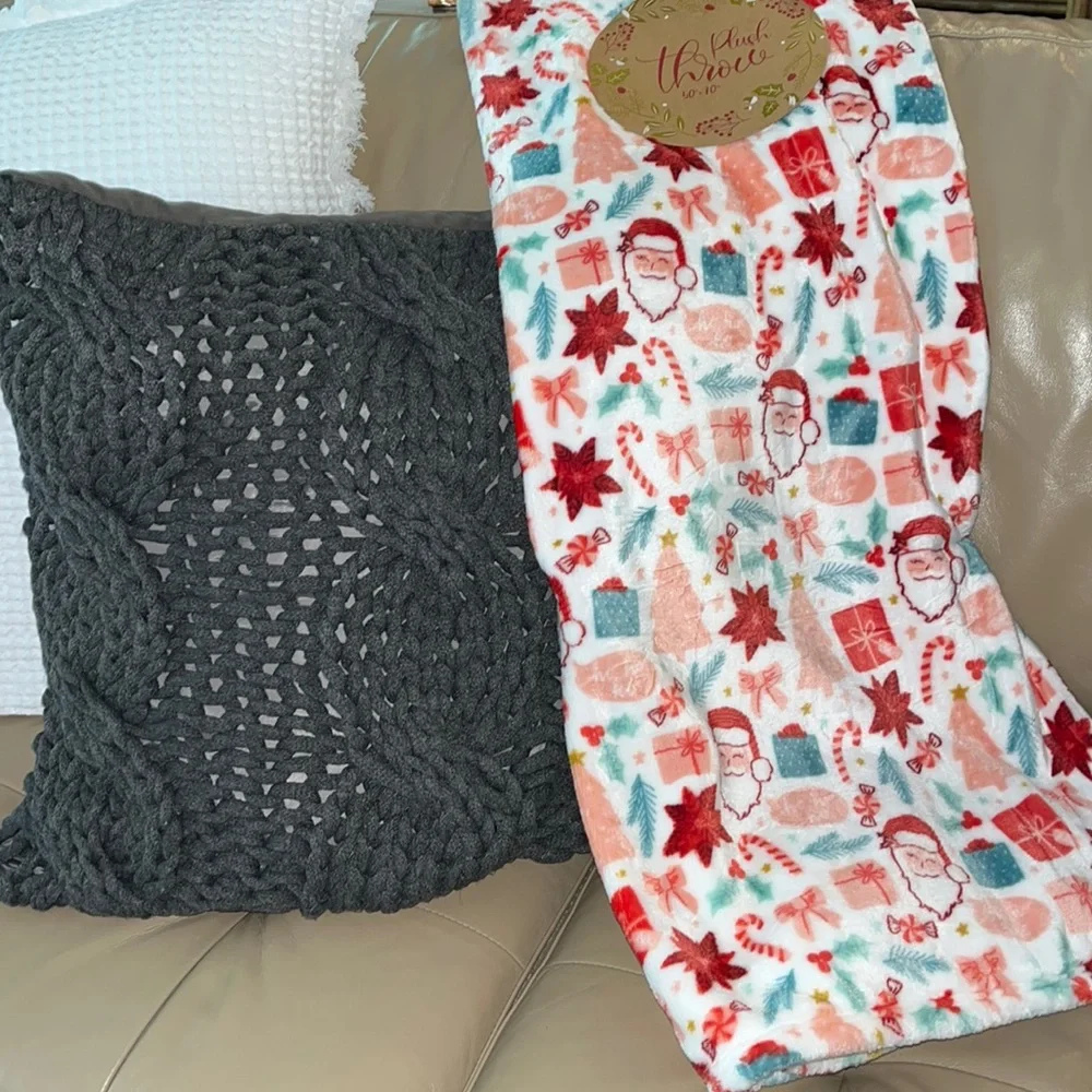 Artisan Christmas Plush Throw